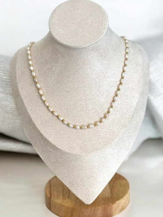 Luxe Pearl & Gold Necklace