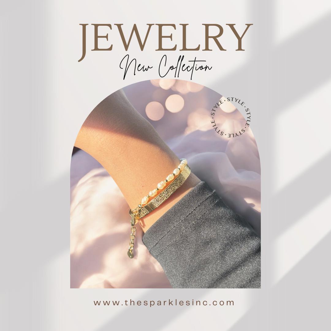 Ayatul Kursi Bangle Gift for Her, Ayatul Kursi Bracelet, Islamic Jewelry, Arabic Calligraphy Gold Plated 18k ,Allah Bangle. Makes a perfect Muslim Present for Her. Occasions : Ramadan Eid, Birthday, Anniversary, Valentines! Engraved Gold Thick Bangle