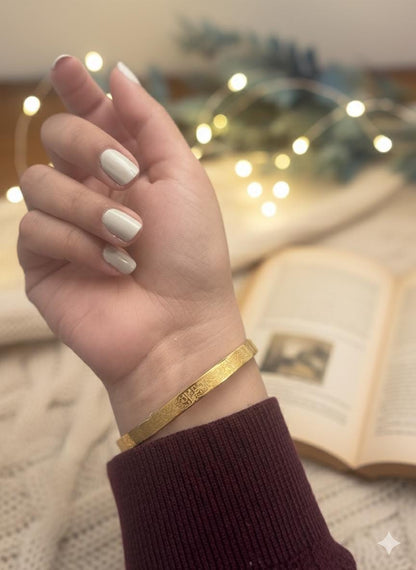 18K Gold Ayatul Kursi Bangle, Arabic Calligraphy Islamic Jewelry
